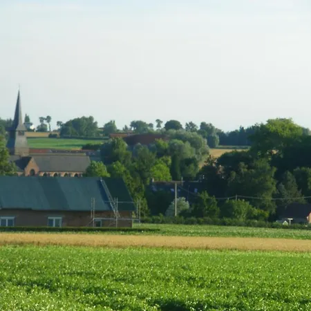 Bed & Breakfast La Vallee Des Trois Monts 3*